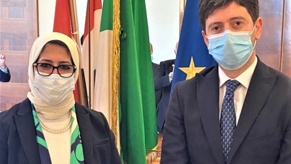 وزيرة الصحة والسكان