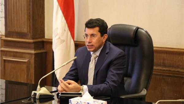 وزير الشباب والرياضة