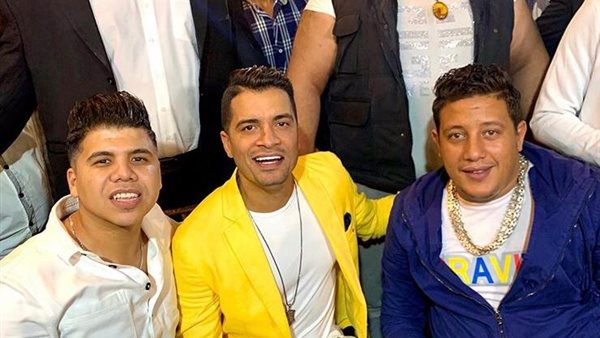 عمر كمال وبيكا وشاكوش