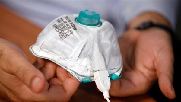 كمامة جديدة