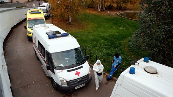 فيروس كورونا يتفشى