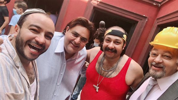 أبطال اللعبة 2