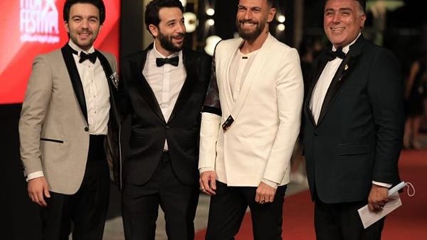 مشاركة النجوم بمهرجان