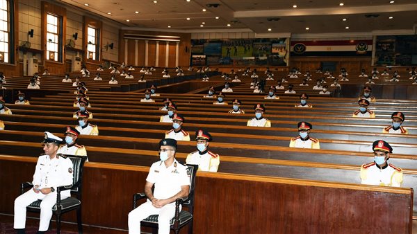 جانب من الندوة 