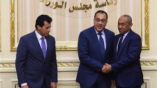 أحمد أحمد ووزير الرياضة