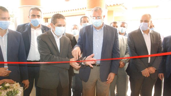 محافظ الغربية مع