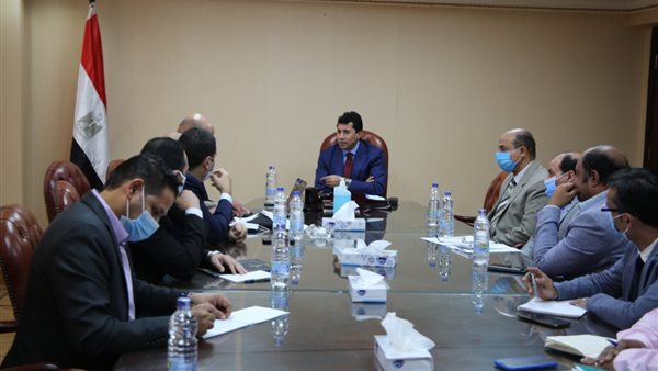 وزير الشباب والرياضة