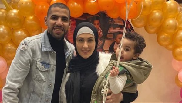 مؤمن زكريا وزوجته