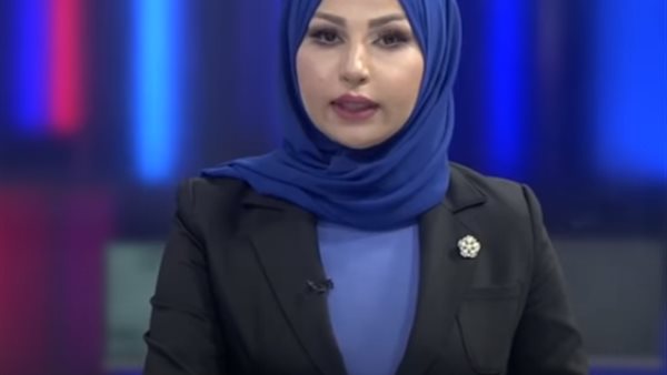 مذيعة عراقية