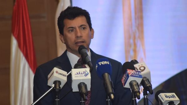 أشرف صبحي وزير الشباب