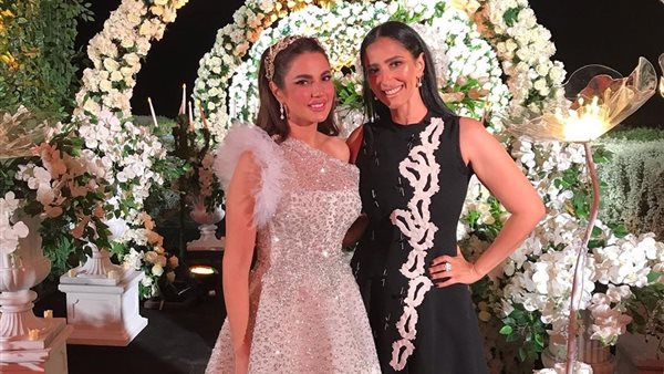 حنان مطاوع ودرة 