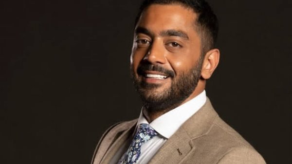 الفنان أحمد فلوكس