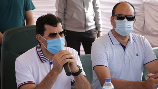 وزير الرياضة أشرف