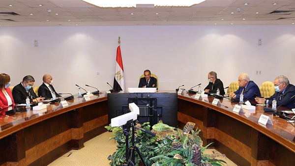 عمرو طلعت وزير الاتصالات