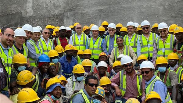 وزير الاسكان والمرافق