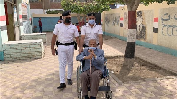 أمن القاهرة ينقل