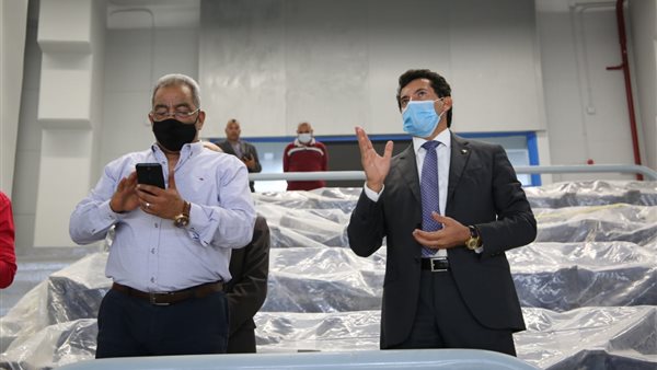 وزير الرياضة يتفقد