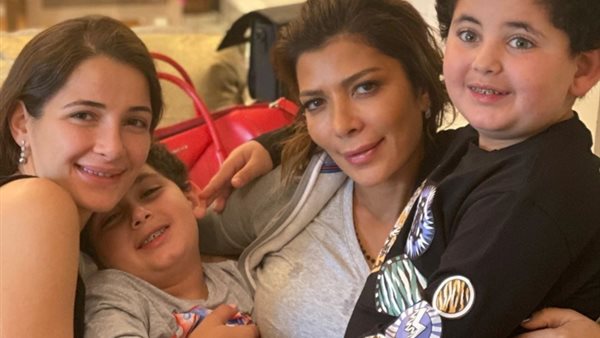 أصالة وأولادها 