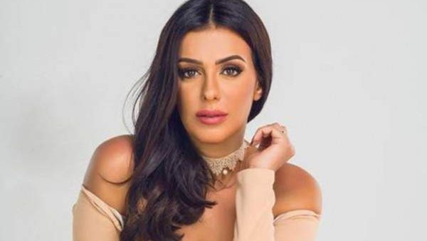 الفنانة إنجي المقدم