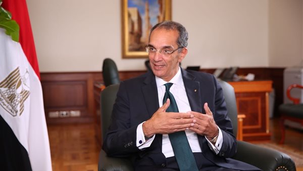 وزير الاتصالات 