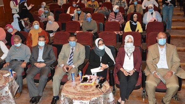  الدكتورة نيفين السواح