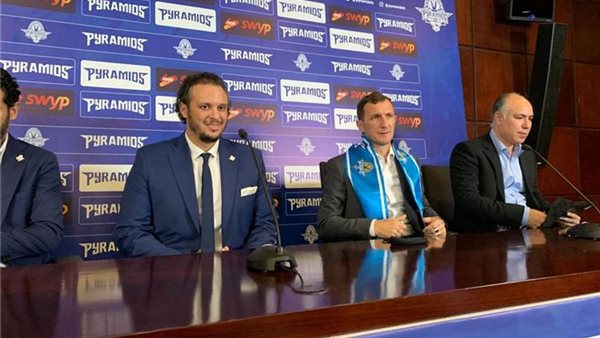 جانب من المؤتمر الصحفي