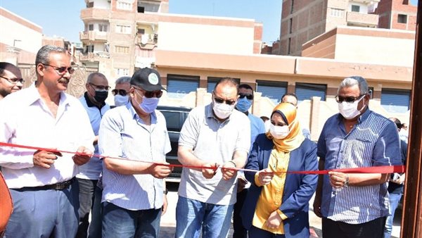 محافظ الشرقية خلال