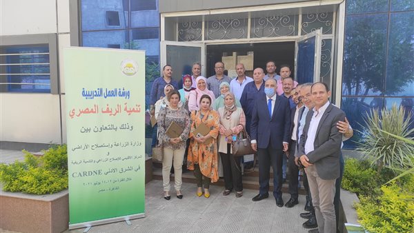 المشاركون بالورشة