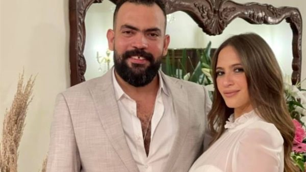 خالد عليش وخطيبته