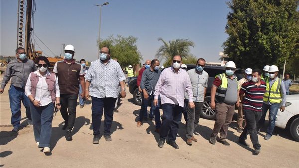 محافظ أسيوط خلال