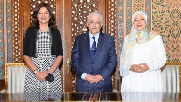 وزيرا التعليم والهجرة