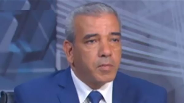 الدكتور عباس شراقى