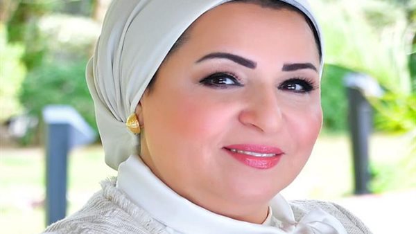 السيدة الاولى انتصار