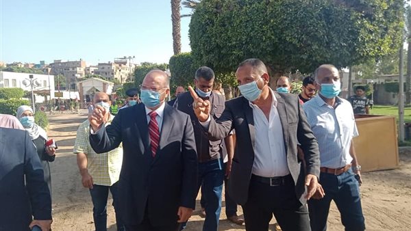 محافظ القاهرة خلال