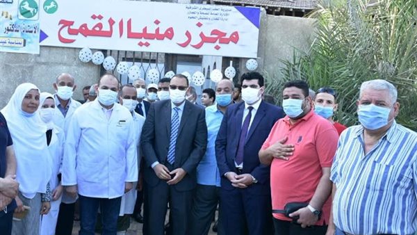 محافظ الشرقية خلال