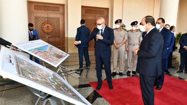 الرئيس السيسي ووزير