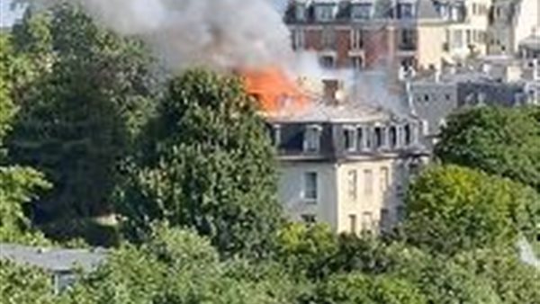 جانب من الحريق 