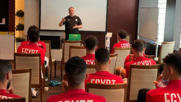 شوقي غريب مدرب منتخب