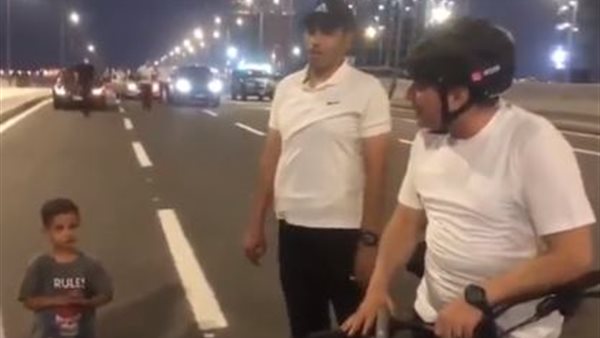 الرئيس يلتقى أسرة