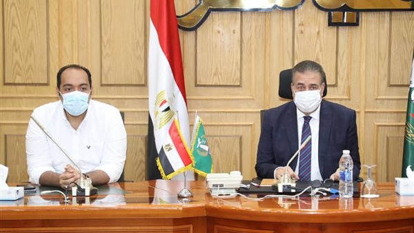 محافظ المنوفية خلال