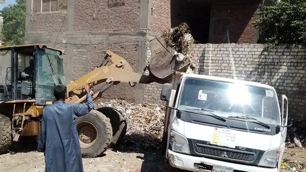 جانب من اعمال رفع