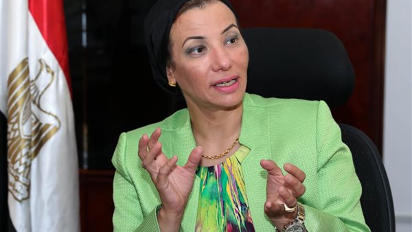 وزيرة البيئة 