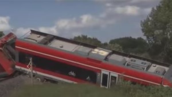 خروج قطار عن القضبان