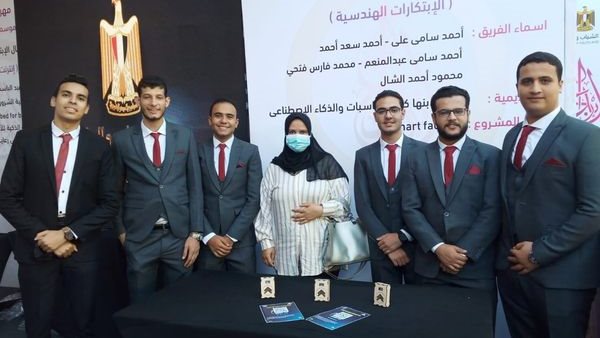 الطلاب الفائزين 