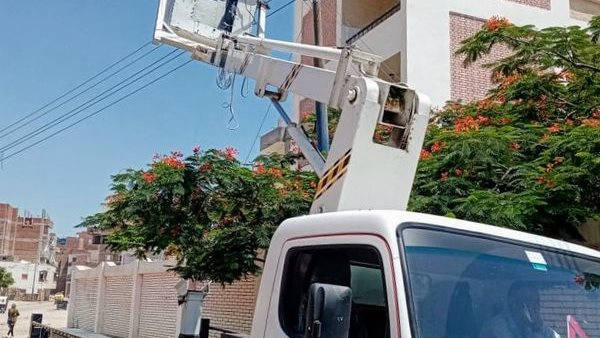 صيانة كشافات الإنارة