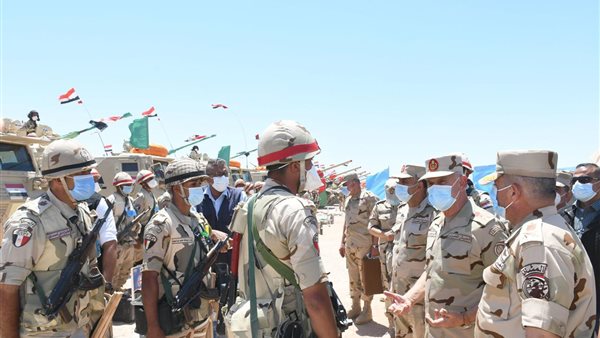 رئيس الاركان يشهد