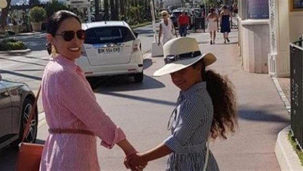 شريهان وابنتها تالية