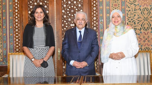 طارق شوقي ونبيلة