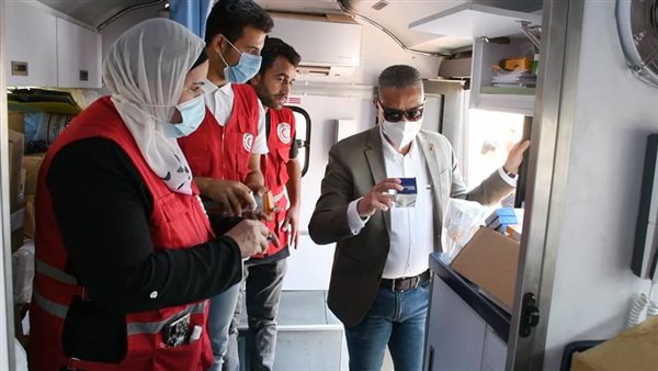 محافظ الفيوم خلال