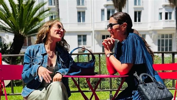 درة وشقيقتها الصغرى